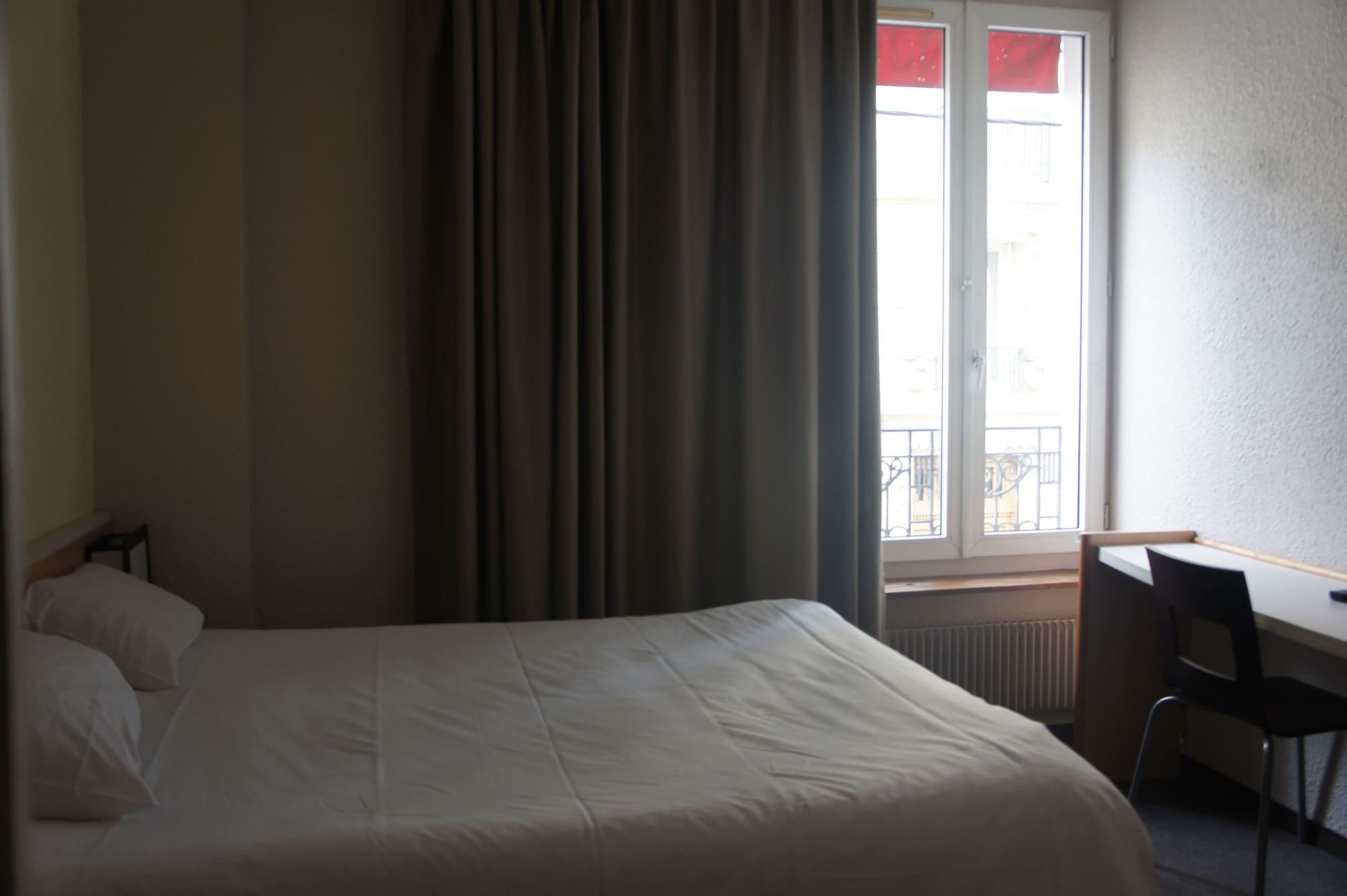 Hotel D'Anjou Левалуа-Пере Экстерьер фото